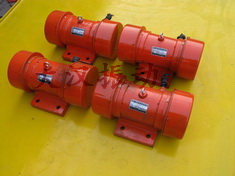 YZS振動電機(jī):激振能力強(qiáng)，拆卸方便。